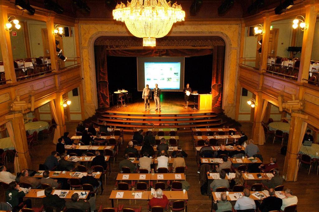 Best Western Hotel Gamla Teatern Эстерсунд Экстерьер фото